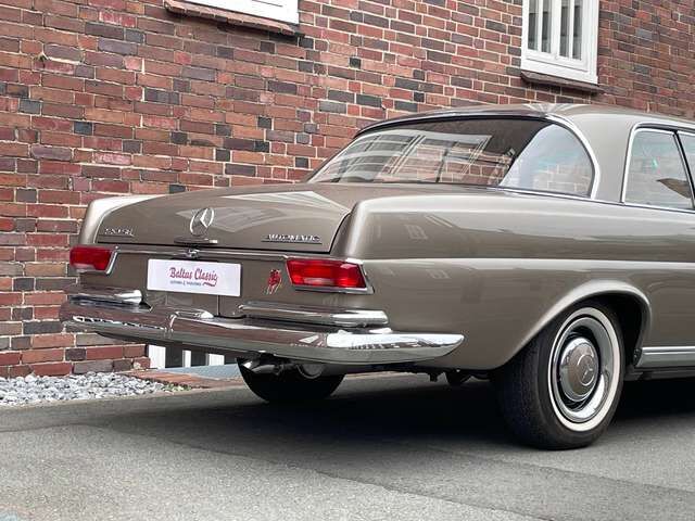 Mercedes-Benz 220 SEb W111 Coupe *** komplett restauriert