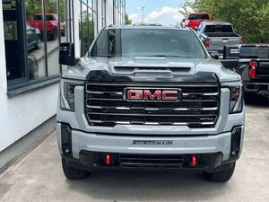 GMC Sierra 2500 Crew Cab 6.6l V8 Duramax TurboDiesel