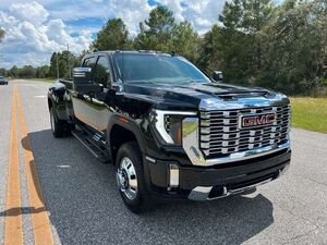 GMC Sierra 3500 Dually Denali  6.6l Duramax Diesel