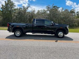 GMC Sierra 3500 Dually Denali  6.6l Duramax Diesel