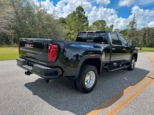 GMC Sierra 3500 Dually Denali  6.6l Duramax Diesel