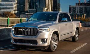 Dodge RAM Ram 1500 Crew Cab Longhorn  5.7l V8 MY26