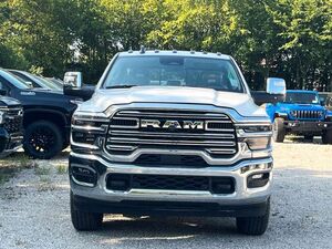 Dodge RAM 2500 Crew Cab Laramie 6.7l HO
