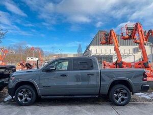 Dodge RAM 1500 Big Horn  BUILT TO SERVE