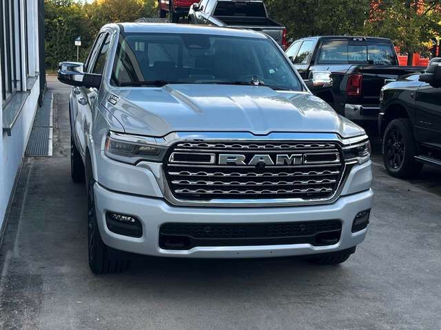 Dodge RAM Ram 1500 Crew Cab Longhorn  5.7l V8 MY26