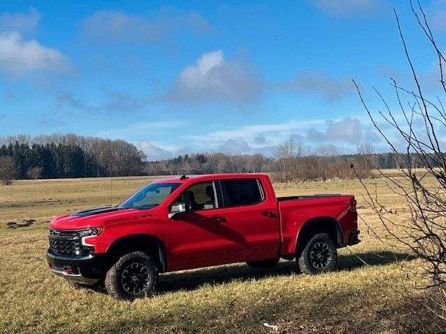 Chevrolet Silverado 1500 Crew Cab ZR2 6.2l