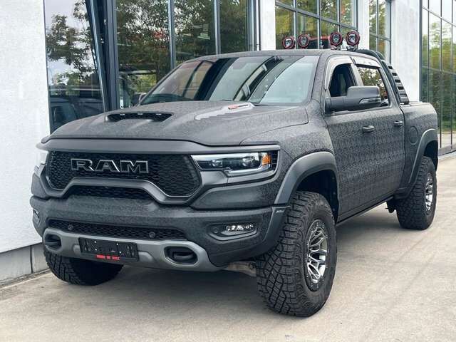Dodge RAM 1500 TRX Crew Cab 1 Hand