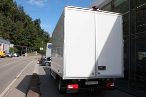 VW Crafter Koffer 50 lang RWD mit Aufstiegstreppe
