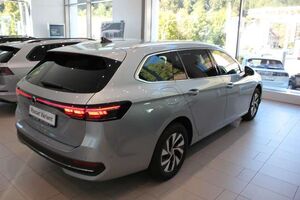 VW Passat Variant Business 2.0 TDI DSG Navi,LED