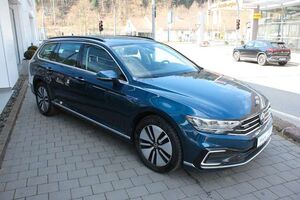VW Passat Variant GTE 1.4 TSI Plug-in-Hybrid DSG