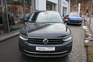 VW Tiguan Life 1.5 TSI AHK,LED,SHZ,PDC,ACC
