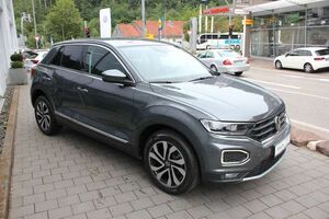 VW T-Roc Active 1.5 TSI Navi,LED,PDC,SHZ,ACC,AHK