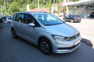 VW Touran Active 1.5 TSI DSG Navi,ACC,PDC,AHK