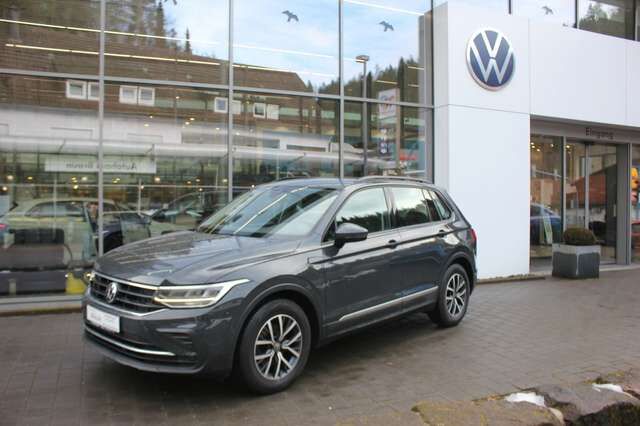 VW Tiguan Life 1.5 TSI AHK,LED,SHZ,PDC,ACC