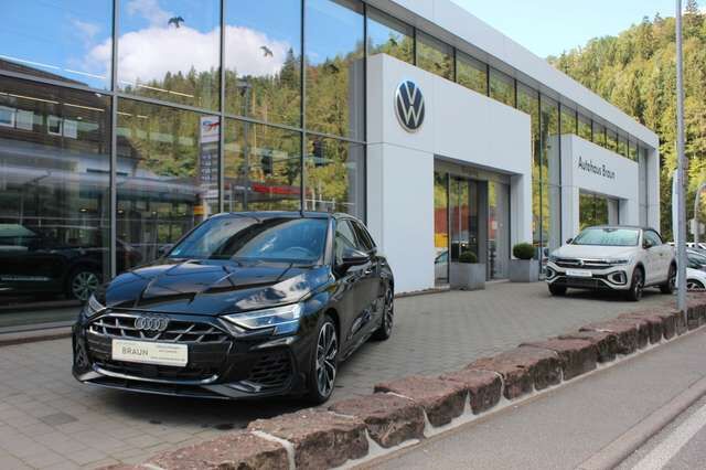 Audi S3 Sportback 2.0 TFSI quattro *Akrapovic, Carbon