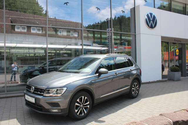 VW Tiguan Comfortline 2.0 TDI Navi,AHK,PDC,SHZ