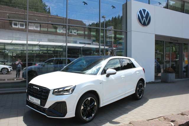 Audi Q2 35 1.5 TFSI S line AHK,Panodach,LED,SHZ