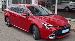 Toyota Corolla TS Hybrid Team D  + Technik P. + Ganzjahresreifen