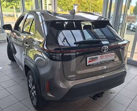 Toyota Yaris Cross Hybrid FWD Team D + WKR  + AHK  + Safaty Paket + Garantie