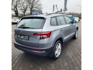 Skoda Karoq Style 1.5 TSI 110 Kw 6 Gang Schaltgetriebe*PTS*PAN