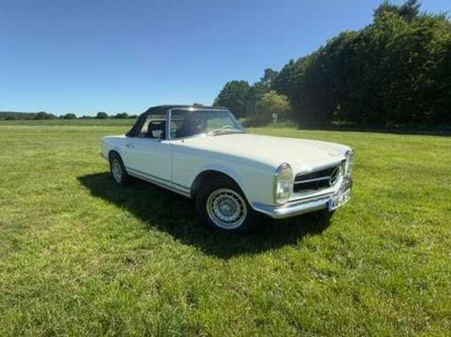 Mercedes-Benz SL 280 Pagode