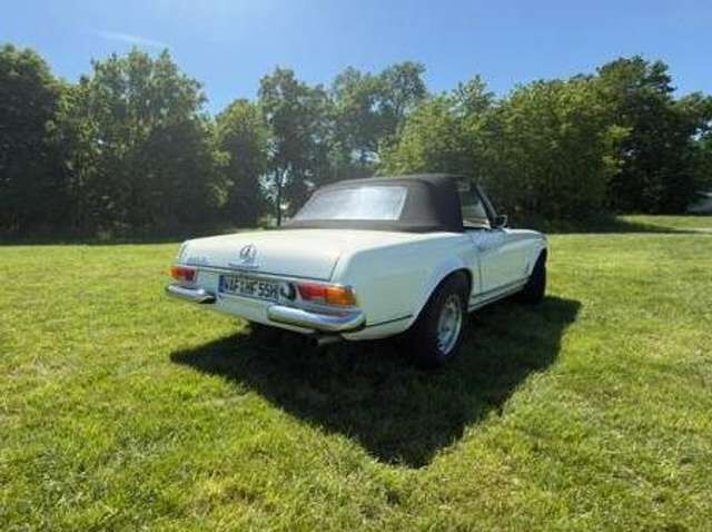 Mercedes-Benz SL 280 Pagode