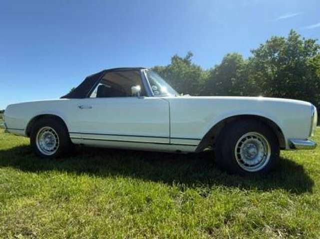 Mercedes-Benz SL 280 Pagode