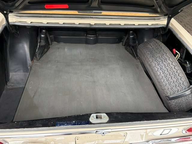 Mercedes-Benz 300 SEL 3.5