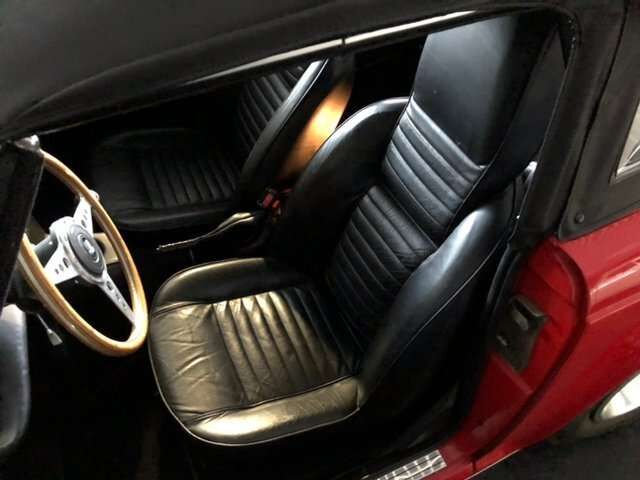 Triumph TR6 Roadster