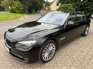 BMW 740 Li *nur 101 TKM*Scheckheft*HU neu*aAHK*eSD*Keyless Go*Kamera*Navi*