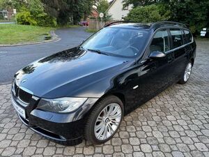 BMW 335 xi Touring *2.Hand*Scheckheft*HU neu*Automatik*Panorama*Leder*Xenon*PDC*Memory*