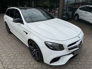 Mercedes-Benz E63 AMG T-Modell 4Matic 9G-Tronic *HU neu*AHK*Panoramadach*AMG Drivers Package*