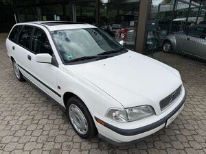 Volvo V40 1.6 *nur 123 TKM*HU neu*2.Hand*AHK*GJ-Reifen*eSD*