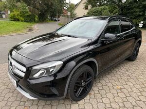 Mercedes-Benz GLA 200 CDI 4Matic Style *HU neu*AHK*Navi*PDC*SHZ*Teilleder*Automatik*
