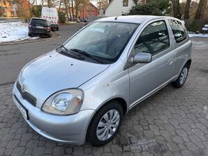 Toyota Yaris 1.3 Linea Terra *nur 85 TKM*HU neu*Klima*PDC*eFH*