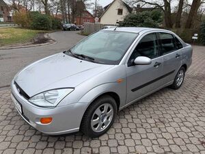 Ford Focus 1.8 Ghia *nur 89 TKM*HU neu*Klima*GJ-Reifen*Alu*