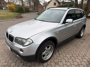 BMW X3 2.0d*HU neu*1.Hand*Scheckheft*Automatik*PDC*GJ-Rfn