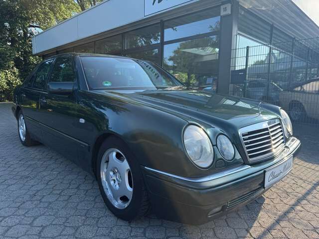 Mercedes-Benz E240 Avantgarde W210 *HU/AU 2/2028*Automatik*Xenon*3.Hand*