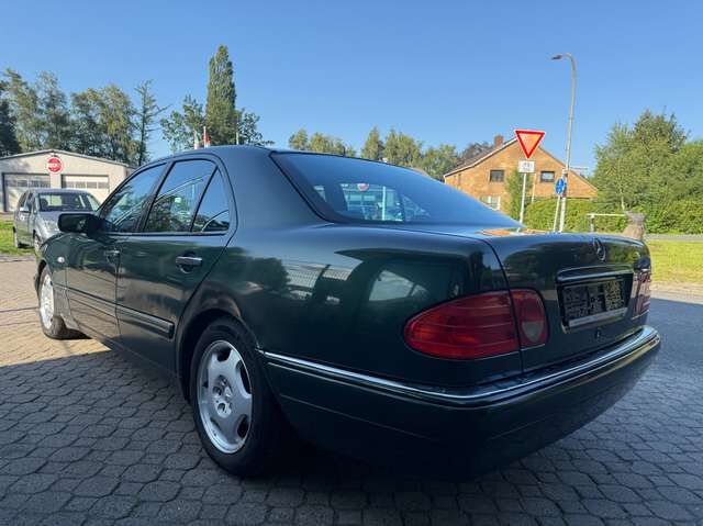 Mercedes-Benz E240 Avantgarde W210 *HU/AU 2/2028*Automatik*Xenon*3.Hand*