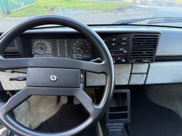 Lancia Y 10 i.e. GT *nur 95 TKM*HU neu*18 Jahre letzte Hand