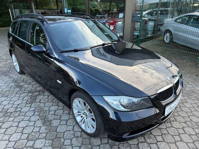 BMW 335 xi Touring *2.Hand*Scheckheft*HU neu*Automatik*Panorama*Leder*Xenon*PDC*Memory*
