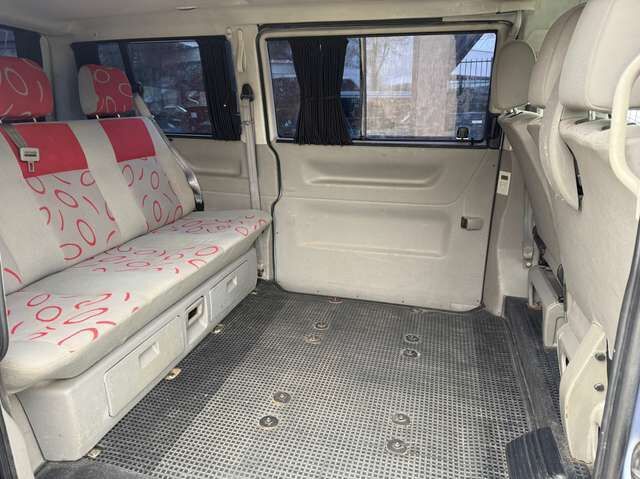 VW T4 Caravelle 2.5 TDI *2xSchiebetür*HU a.W. neu*Klimaaut.*AHK