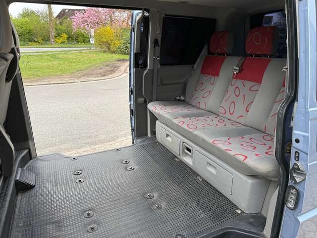 VW T4 Caravelle 2.5 TDI *2xSchiebetür*HU a.W. neu*Klimaaut.*AHK