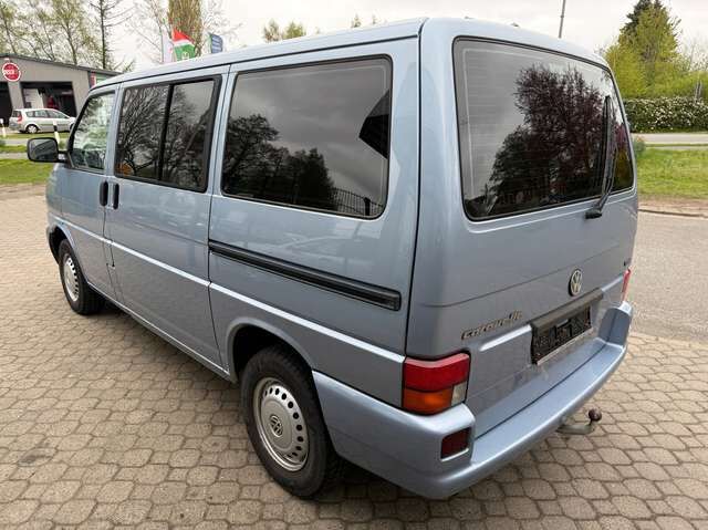 VW T4 Caravelle 2.5 TDI *2xSchiebetür*HU a.W. neu*Klimaaut.*AHK