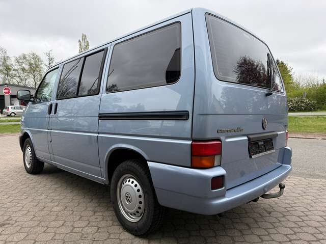 VW T4 Caravelle 2.5 TDI *2xSchiebetür*HU a.W. neu*Klimaaut.*AHK