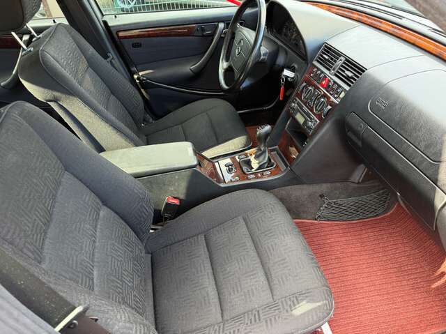 Mercedes-Benz C220 CDI Elegance W202 *nur 131 TKM*HU neu*DPF*Xenon*Klima*PDC*SHZ*