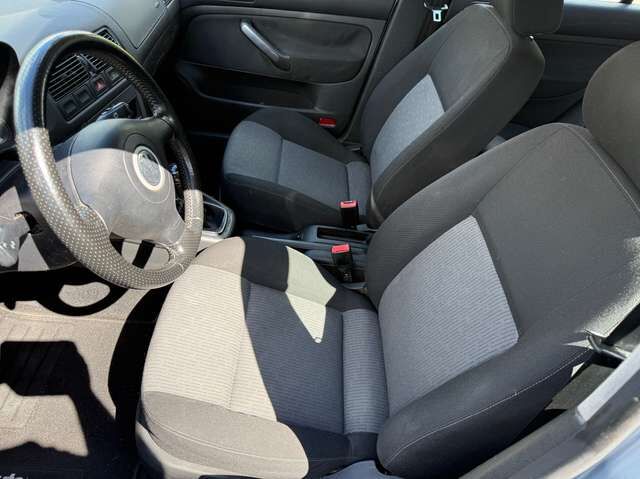 VW Golf IV 2.0 *HU neu*2.Hand*11 Jahre letzter Besitz*Klima*AHK*