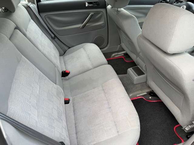 VW Passat Variant 1.8 5V *HU 9/2026*3.Hand*AHK*eSD*Alu*GJ-Reifen*