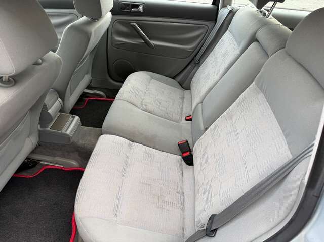 VW Passat Variant 1.8 5V *HU 9/2026*3.Hand*AHK*eSD*Alu*GJ-Reifen*