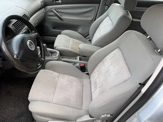VW Passat Variant 1.8 5V *HU 9/2026*3.Hand*AHK*eSD*Alu*GJ-Reifen*